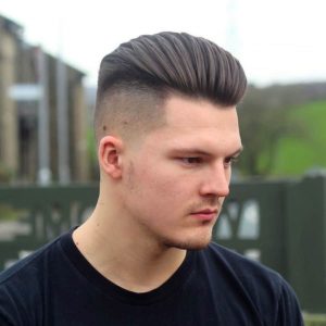 قصّة شعر  Slicked Back Hair للشعر المتوسط